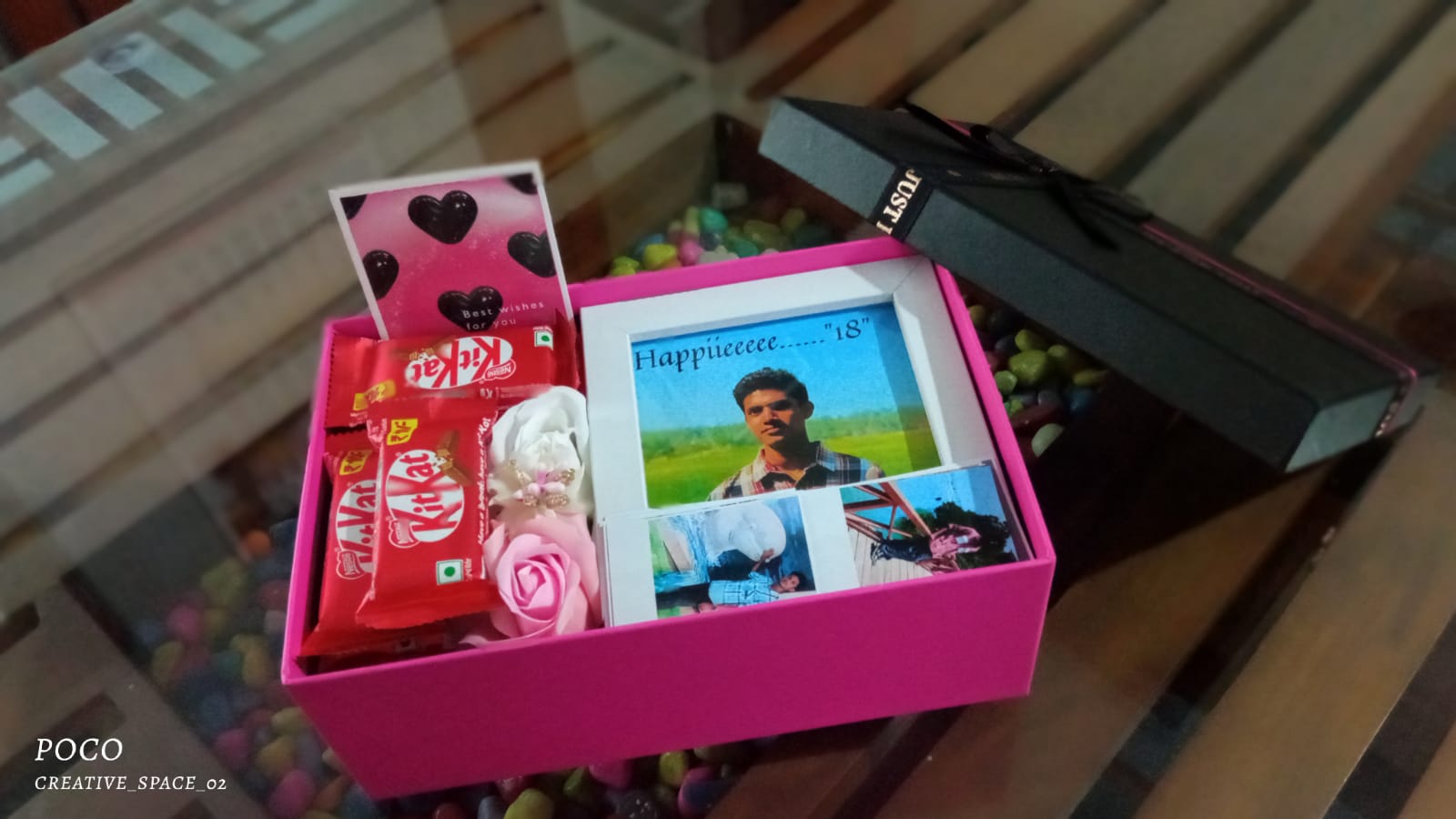 Themed party gift box